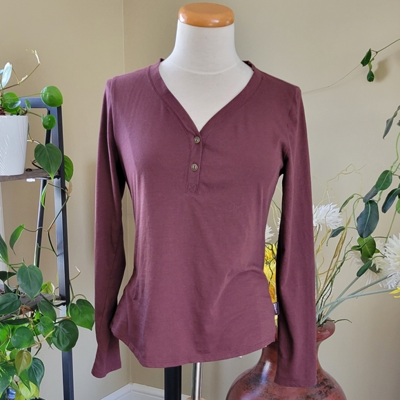 Patagonia Mainstay Henley - Picture 1 of 3